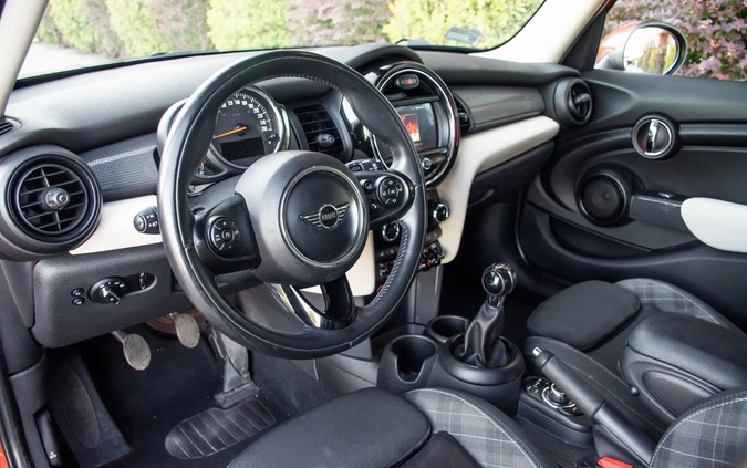 MINI Cooper cena 73900 przebieg: 76200, rok produkcji 2018 z Łódź małe 781